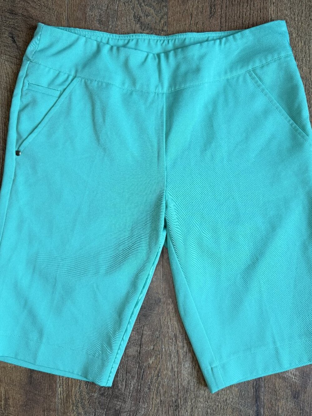 Page & Tuttle Women’s Bermuda Elastic Waist Shorts Teal Small - Picture 1 of 3